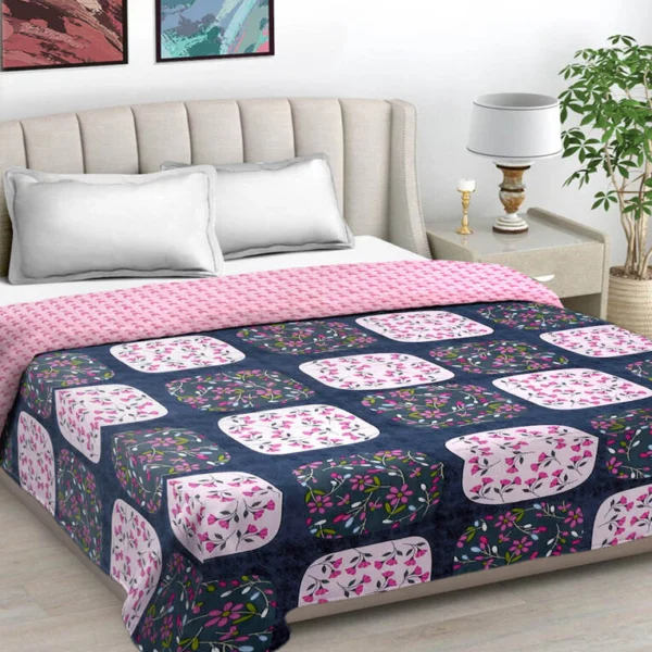 Multicolor Cotton Blend Geometric 350 GSM Double Bed Comforter